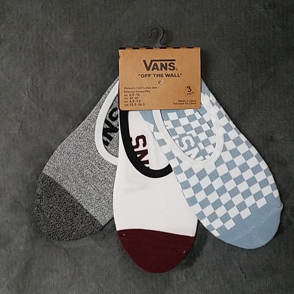 Vans Accessories - Vans no show socks NWT